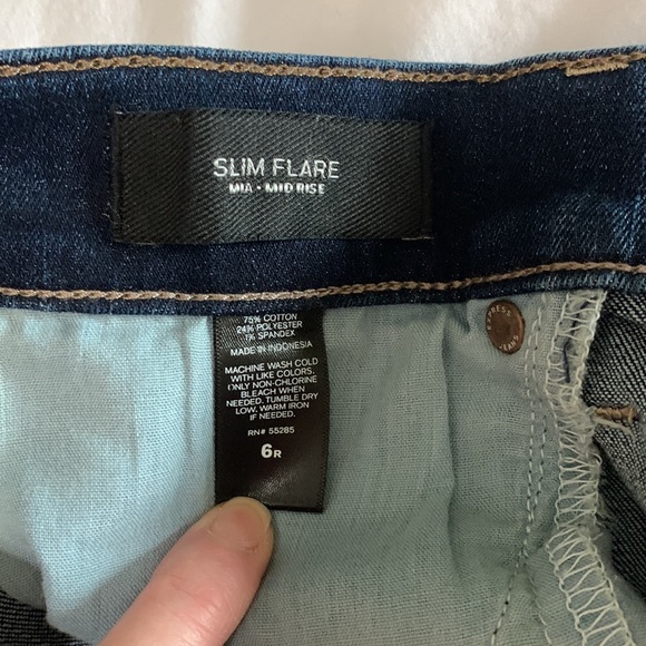 Express slim flare jeans in a size 6 - Picture 5 of 7